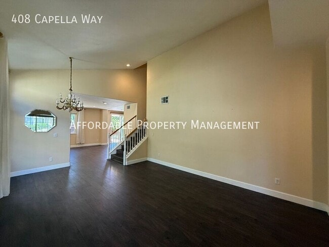 Foto del edificio - 408 Capella Way