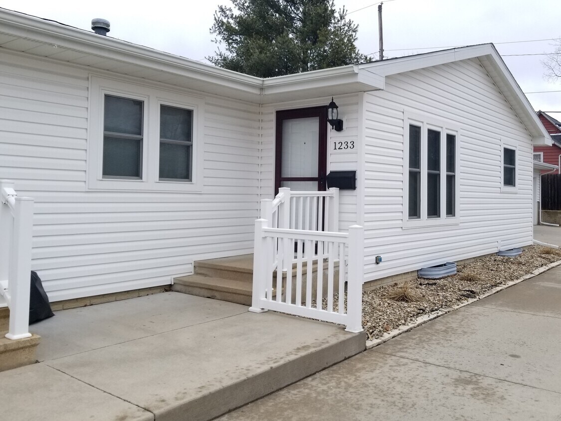 Foto principal - 1233 13th St