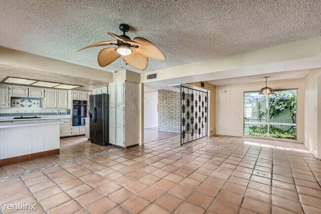 Foto del edificio - 3 br, 2 bath House - 7637 N 46Th Drive UNIT