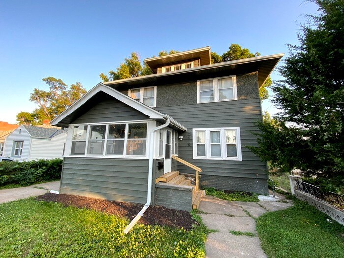 Completed Updated 4 bedroom home House for Rent in Omaha, NE