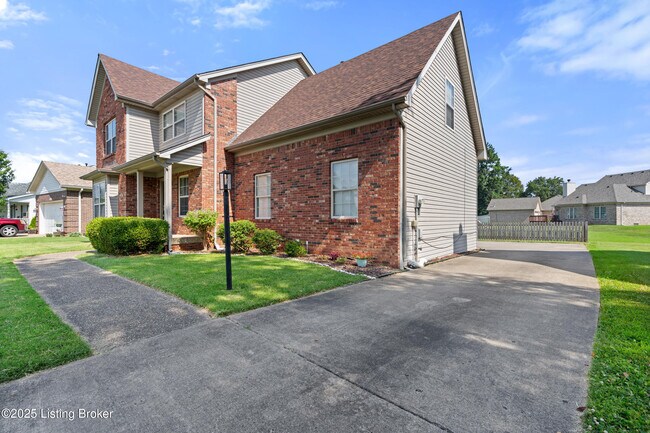 Building Photo - 8212 Grandel Pl