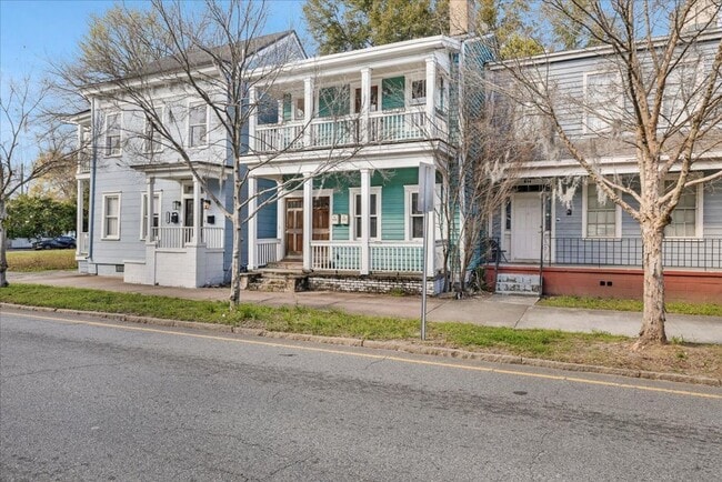 Building Photo - 216 W Anderson St