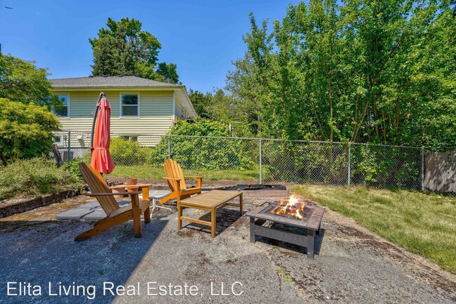 Foto del edificio - 3 br, 1 bath House - 9606 40th Ave. S.