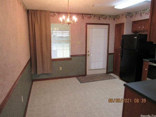 Building Photo - 2410 Tyler St