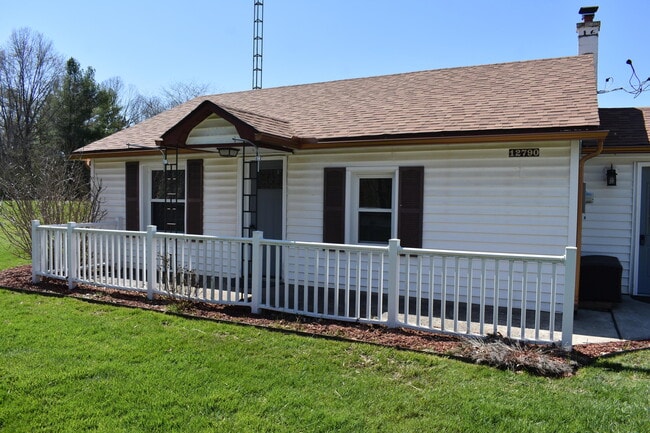 Building Photo - 12790 Dennison Rd