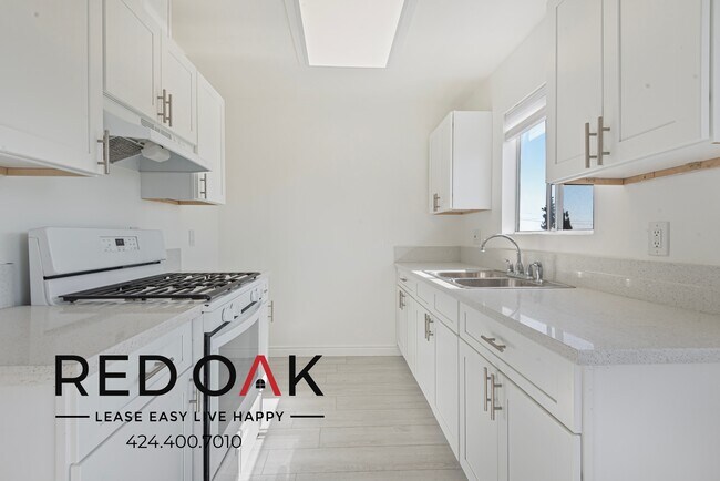 Foto del edificio - 7915 Vineland Ave