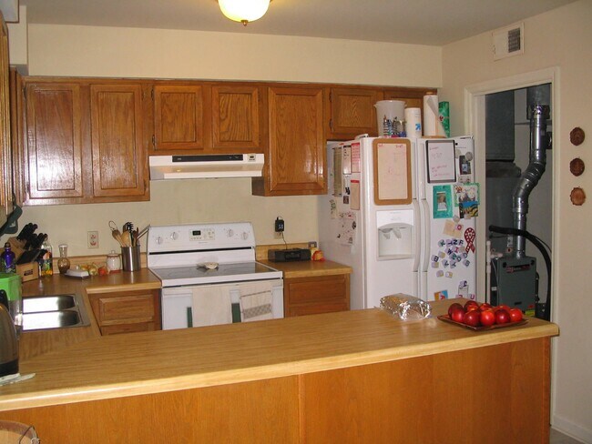 Building Photo - 2121 Acklen Ave