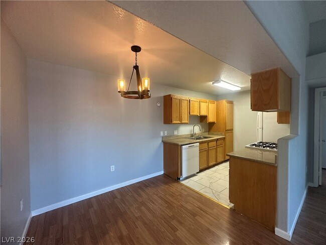 Foto del edificio - 3318 N Decatur Blvd