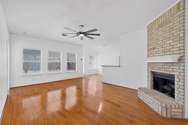 Foto del edificio - 721 Somerset Dr