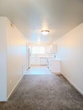 Building Photo - 1055 W 1033 N St