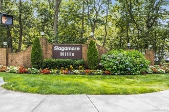 Building Photo - 100 Glen Hollow Dr