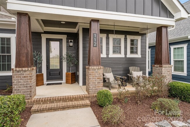 Building Photo - 112 Sisters Cove Ct