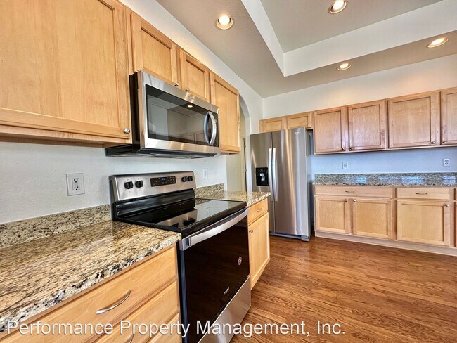 Building Photo - 4 br, 3 bath House - 1907 Larson Ct