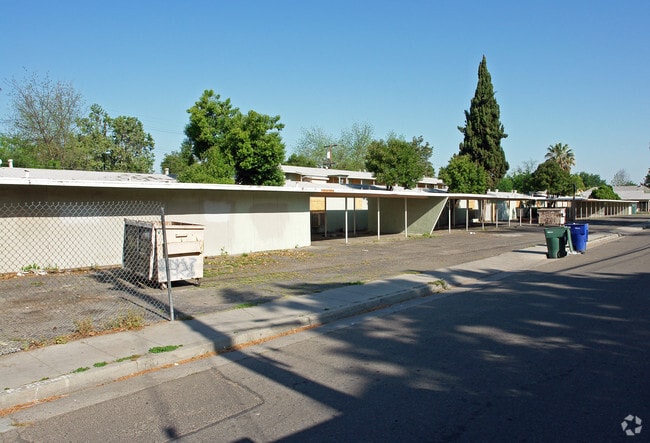 Building Photo - Park Avenue Apartments