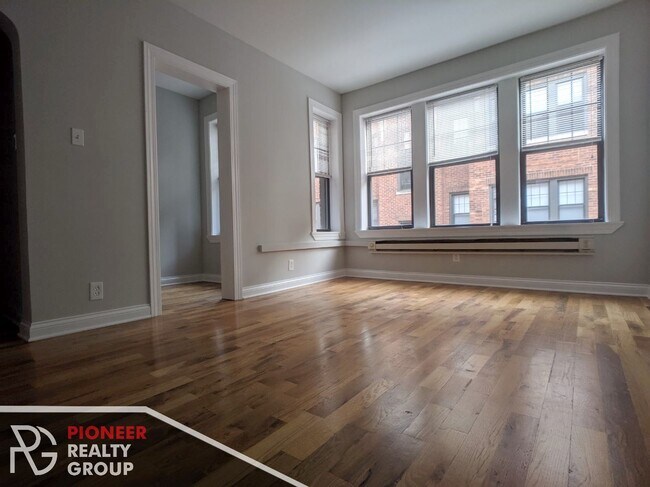 Foto del edificio - 4409 N Wolcott Ave