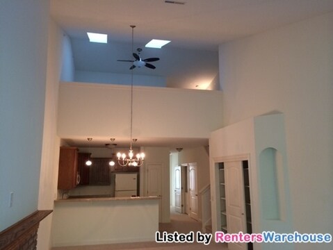 Building Photo - 2060 Rainbow Lake Ln