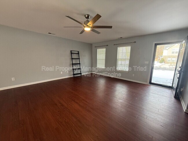 Building Photo - 6519 Ashebrooke Dr