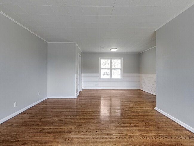 Foto del edificio - 3900 Fairview Rd