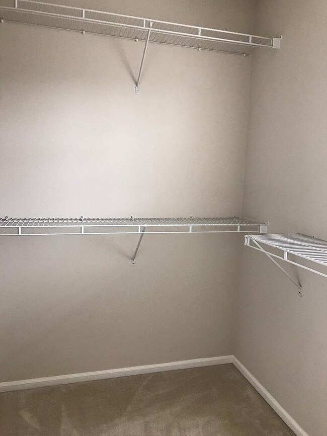 Foto del edificio - 2476 NE Ivy Way - 3 bedrooms