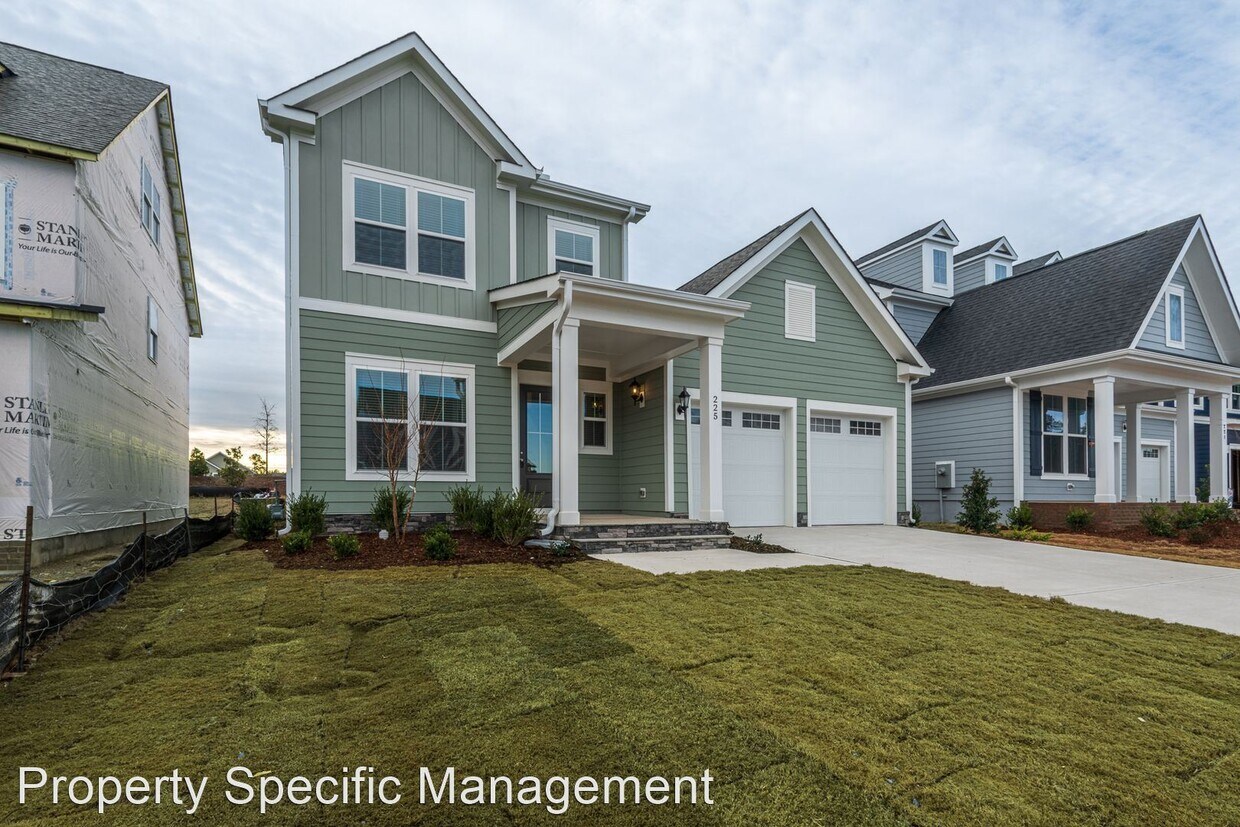 Primary Photo - 4 br, 3.5 bath House - 225 Acorn Crossing Rd