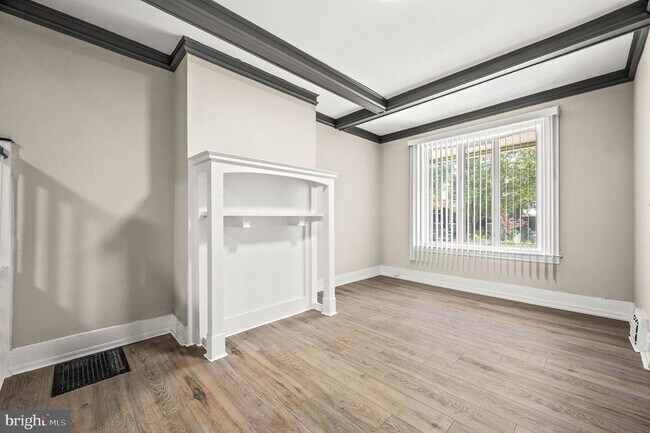Foto del edificio - 5011 Larchwood Ave