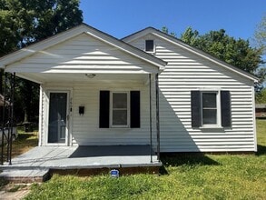 Building Photo - 260 Lucky Ln