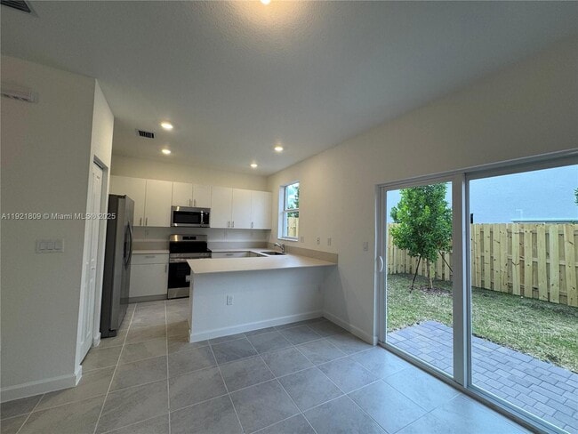 Foto del edificio - 2622 SE 27th Ct