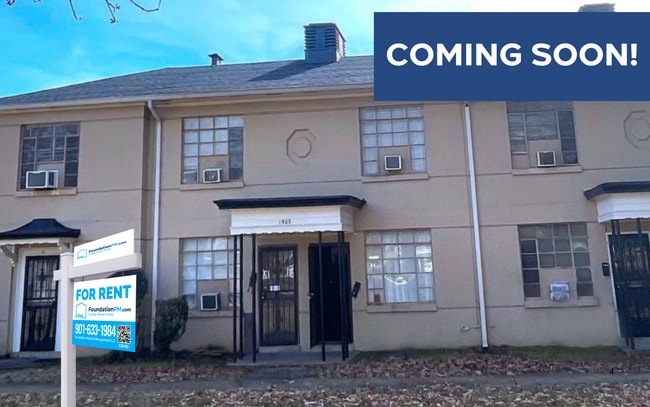 Photo - 1903 S Pkwy E Townhome