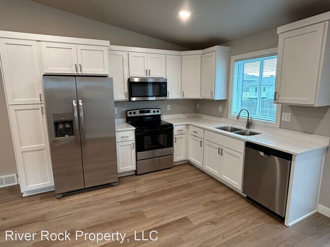 Foto del edificio - 4 br, 2 bath House - 4558 18th St South