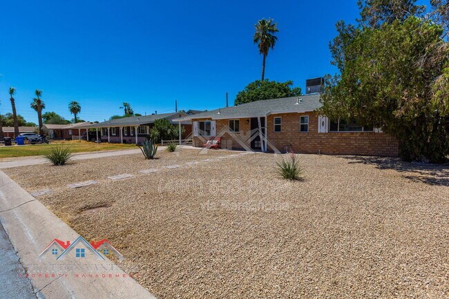 Foto del edificio - 4826 E Avalon Dr