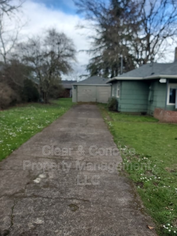 Photo - 205 East 31st Avenue