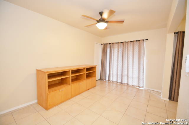 Foto del edificio - 7709 Broadway