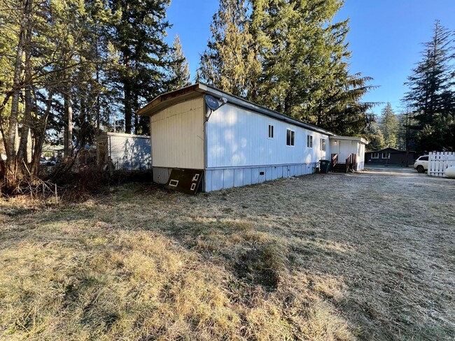 Foto del edificio - 3 Bedroom Home in the Mountains!