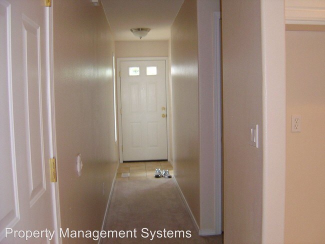 Building Photo - 4017 SW 180th Ter