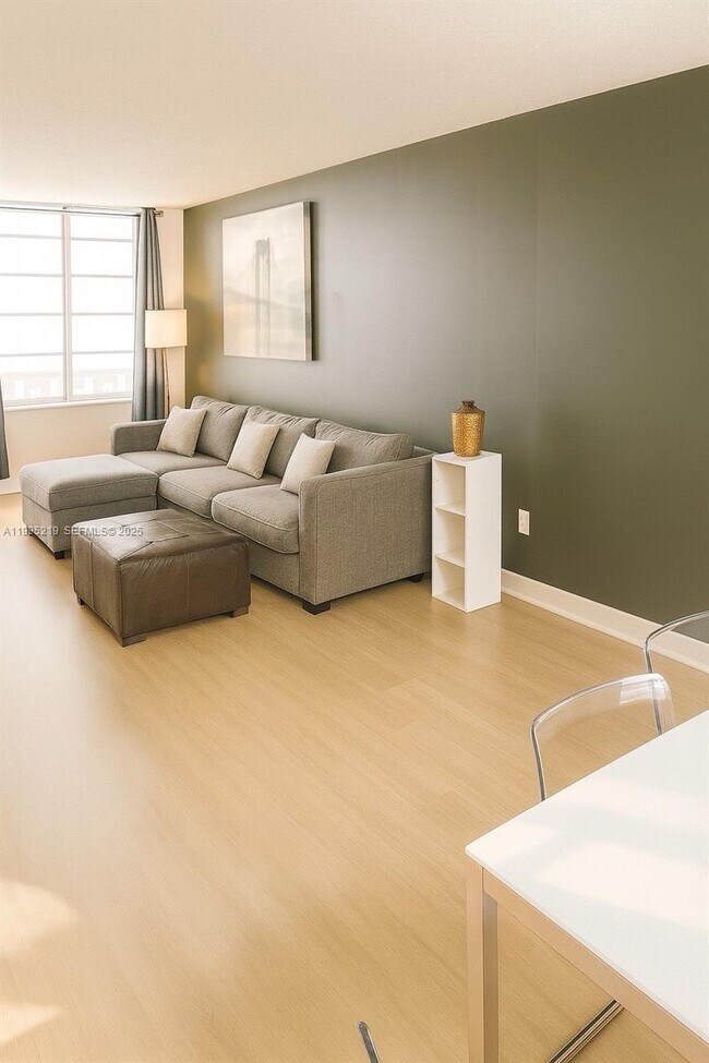 Foto del edificio - 1732 Meridian Ave