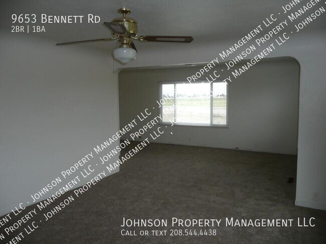 Foto del edificio - 9653 Bennett Rd