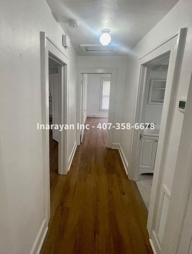 Foto del edificio - Newly Remodeled 2/1 House with cozy porch