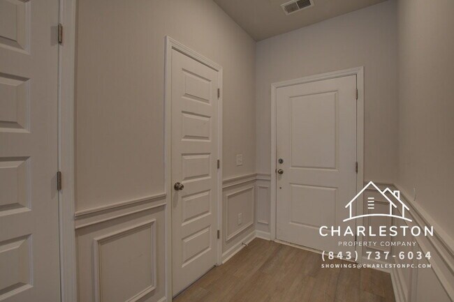 Foto del edificio - 4105 Quincy Adams Ln