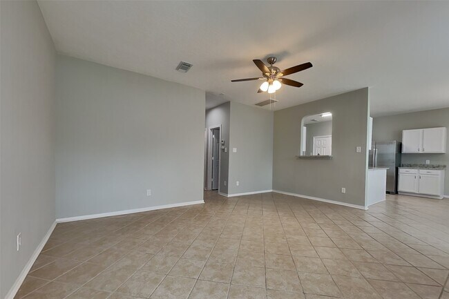 Foto del edificio - 1210 Colonial Heights Dr