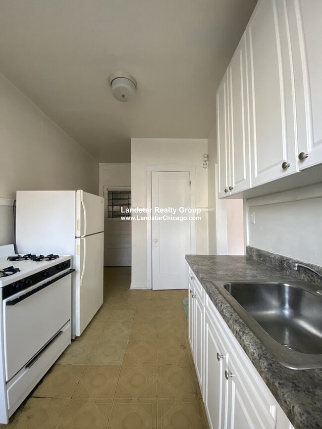 Foto del edificio - 5023 N Winchester Ave