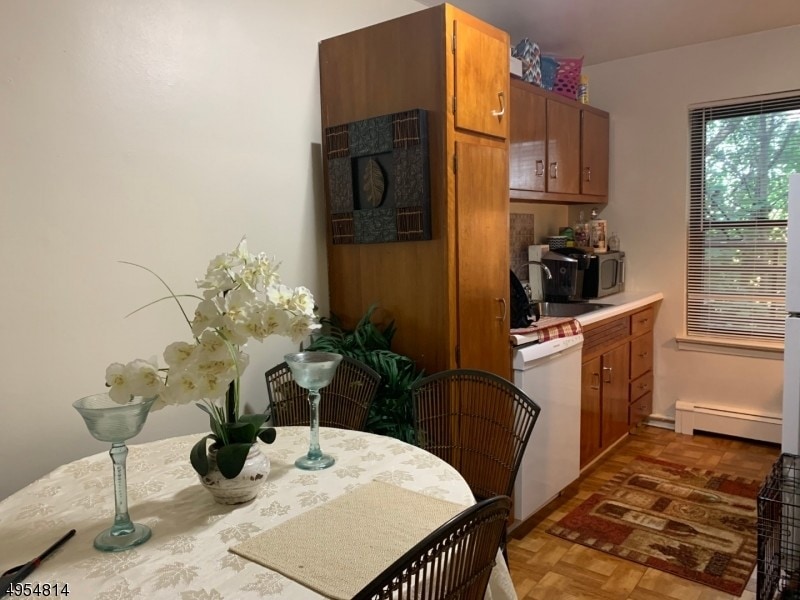 16 Roosevelt Pl Unit 2B, Montclair, NJ 07042 Room for Rent in