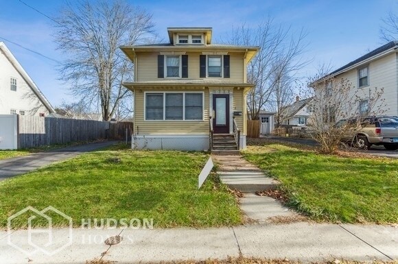 Primary Photo - NOW AVAILABLE! 37 Evergreen Ave a, Middlet...