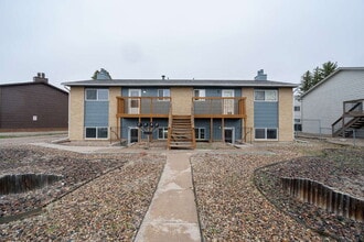 Building Photo - 4930 King Arthur Way