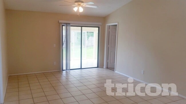 Foto del edificio - 1060 Bannock Terrace