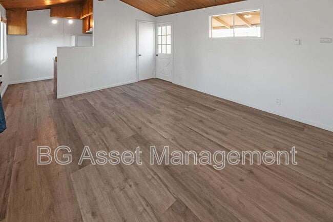 Foto del edificio - 950 Kelvin Ct