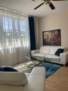 Foto principal - 6 Railroad Ave