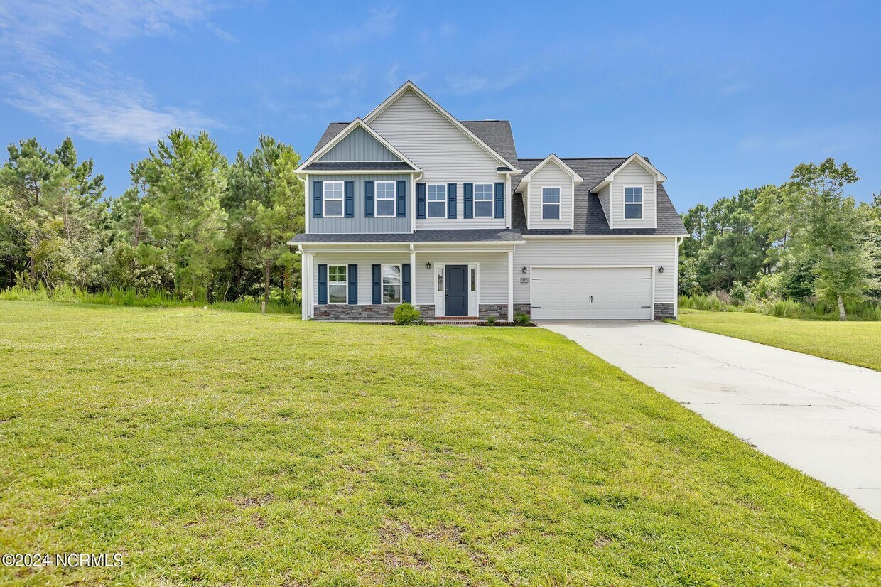 Primary Photo - 211 Purple Martin Dr