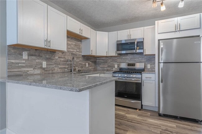 Building Photo - 539 S Monroe St