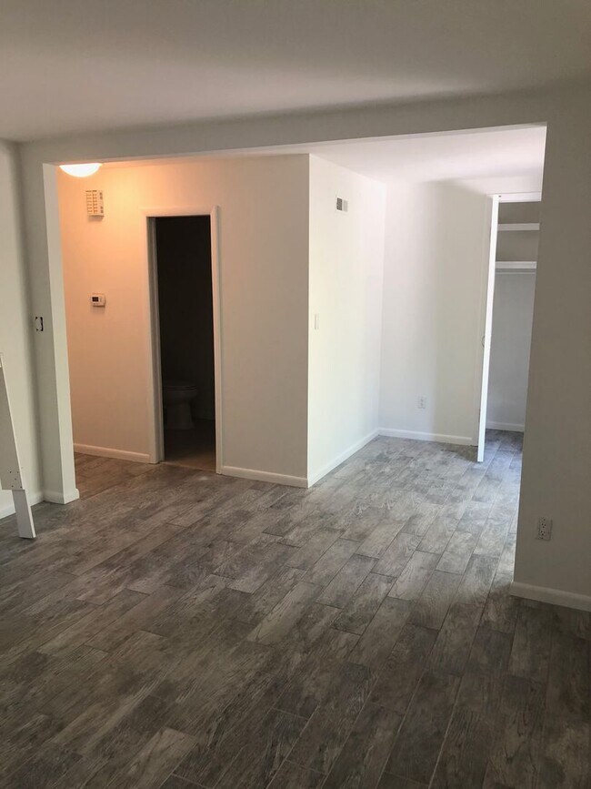 Building Photo - Great Home in Palm View