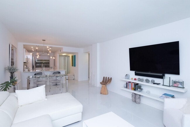 Foto del edificio - 3581 S Ocean Blvd